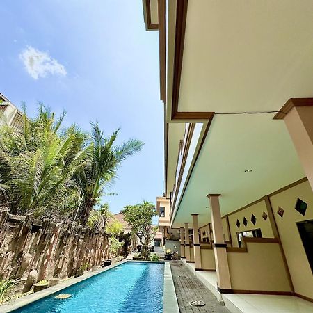 Taxa Raya Guest House Legian Exteriér fotografie